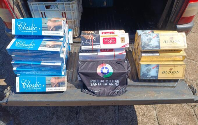Homem é preso com quase 200 pacotes de cigarros contrabandeados