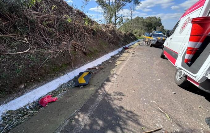 Motociclista de Maravilha morre após saída de pista na BR-282, em São Miguel do Oeste
