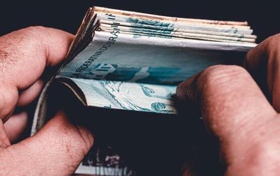 Inadimplência cai pelo quarto mês seguido em SC