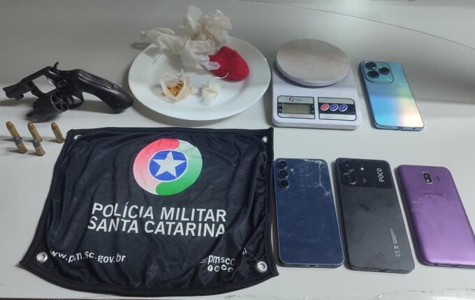 Homem é preso por tráfico de drogas e posse irregular de arma de fogo em Iporã do Oeste