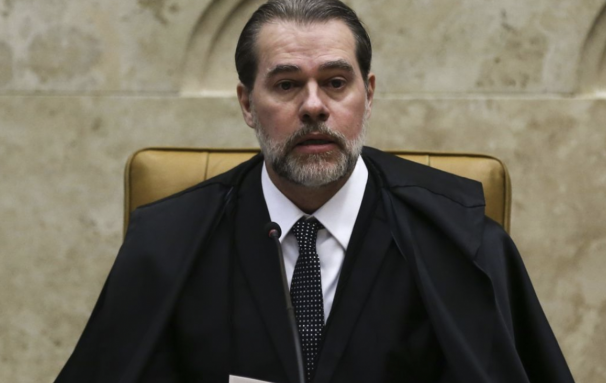 Dias Toffoli assume vaga efetiva no TSE após saída antecipada de Cármen Lúcia