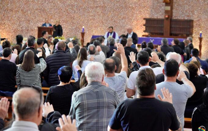 Irmãs mortas em acidente na BR-163 são sepultadas em SMO