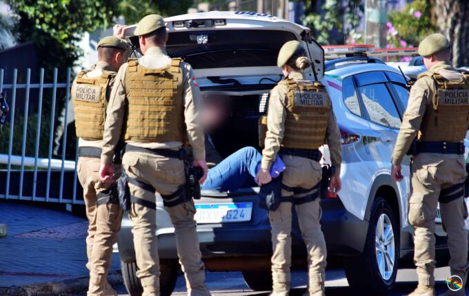 Homem é preso por posse irregular de arma de fogo em São Miguel do Oeste