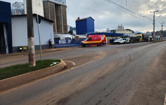 Homem é esfaqueado por colega em Itapiranga