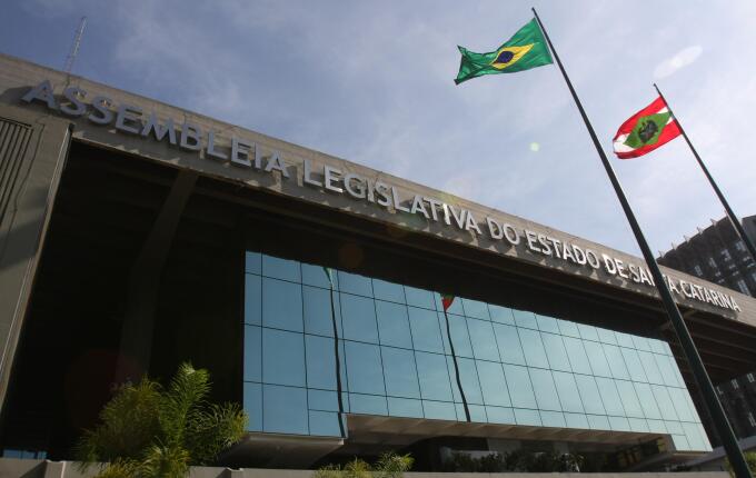 Alesc anuncia repasse de R$ 10 milhões para prevenção de desastres em SC