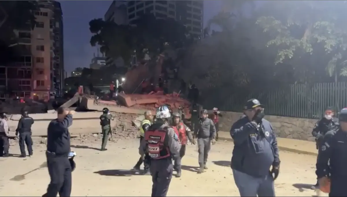 Ao menos 164 pessoas morreram após terremotos na Venezuela, diz presidente