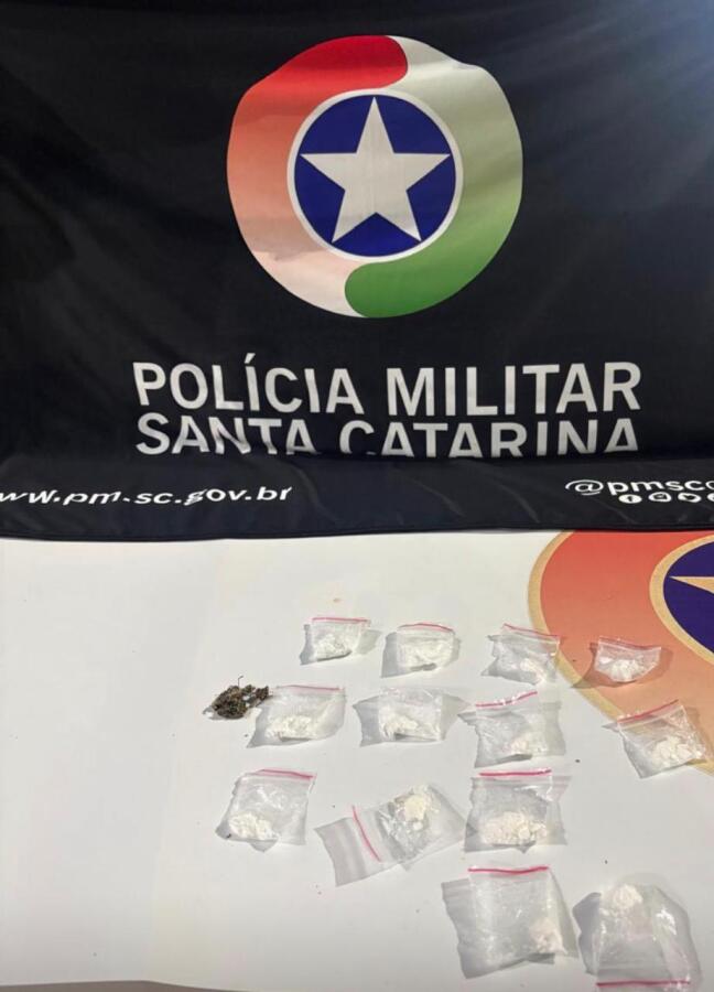 PM prende suspeito de tráfico perto de rota clandestina na fronteira em Dionísio Cerqueira