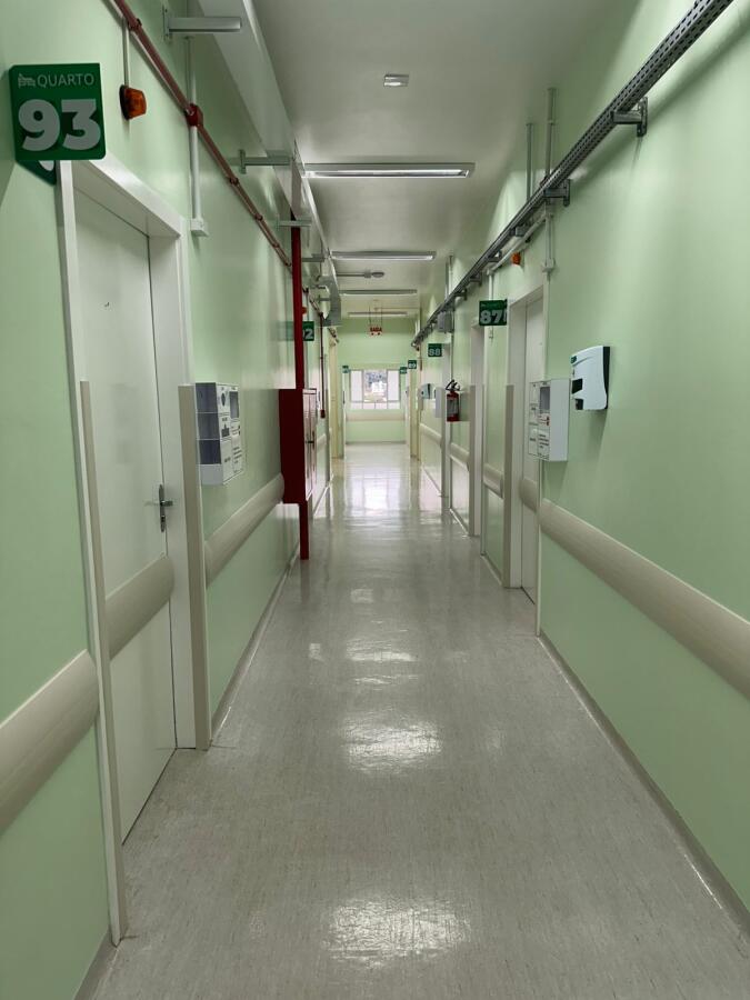 Hospital de Maravilha atualiza estado de saúde das vítimas de acidente com ônibus
