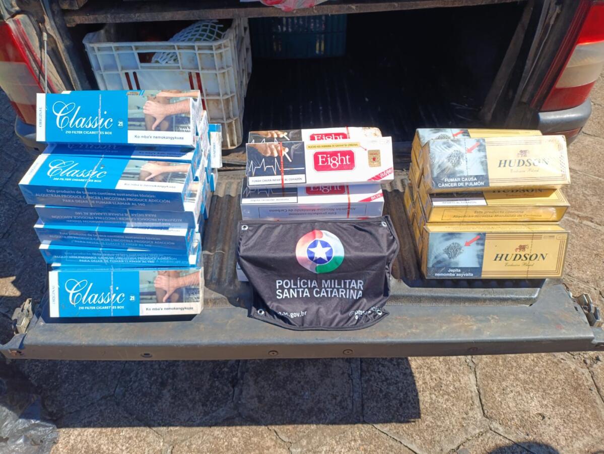 Homem é preso com quase 200 pacotes de cigarros contrabandeados