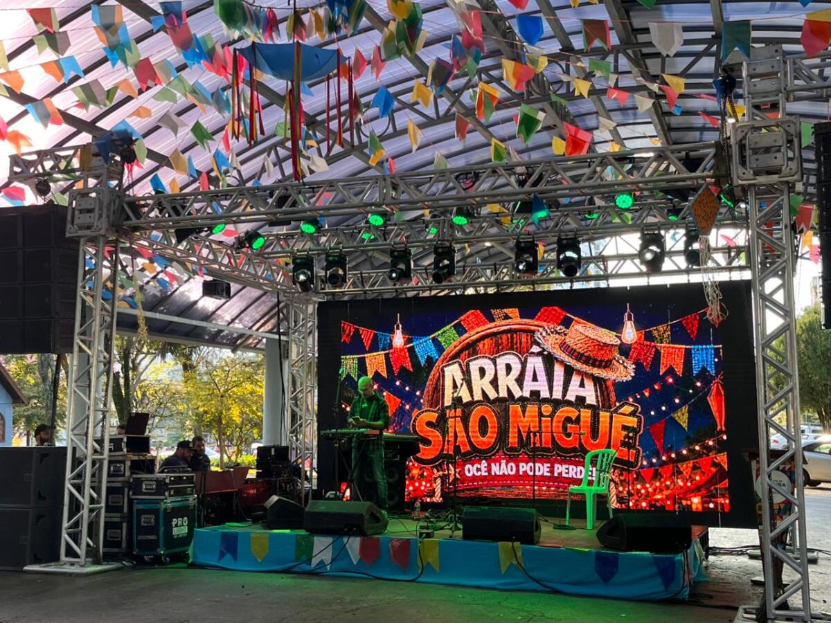 Arraiá São Migué reúne comunidade em tarde de cultura, música e tradição em São Miguel do Oeste