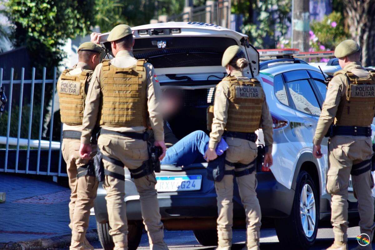 Homem é preso por posse irregular de arma de fogo em São Miguel do Oeste