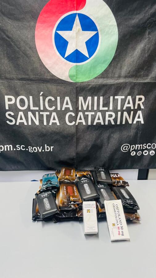 Passageiro é flagrado com cigarros eletrônicos e medicamentos irregulares em Dionísio Cerqueira