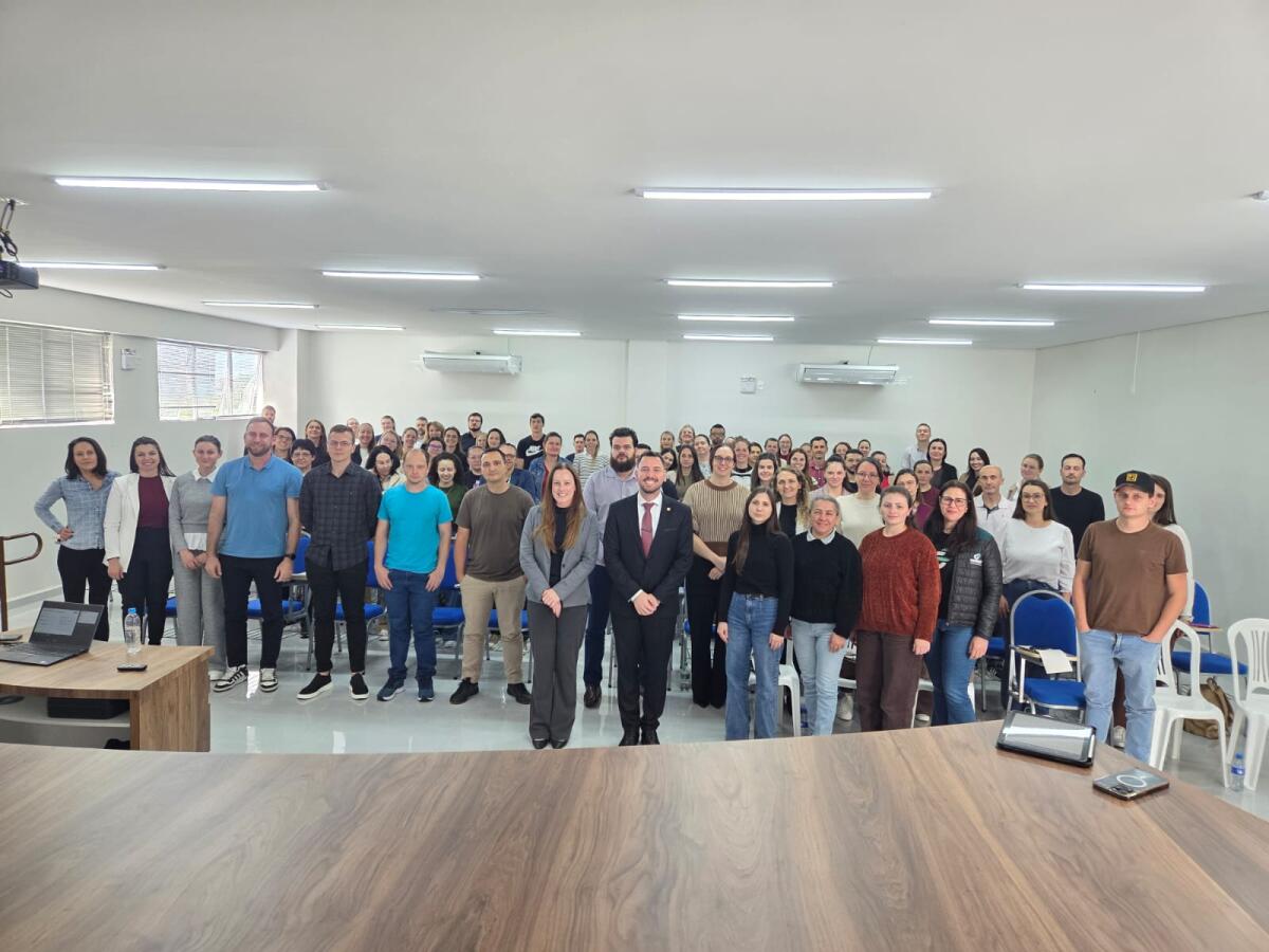 Tribunal de Contas capacita servidores municipais sobre processos administrativos disciplinares em São Miguel do Oeste