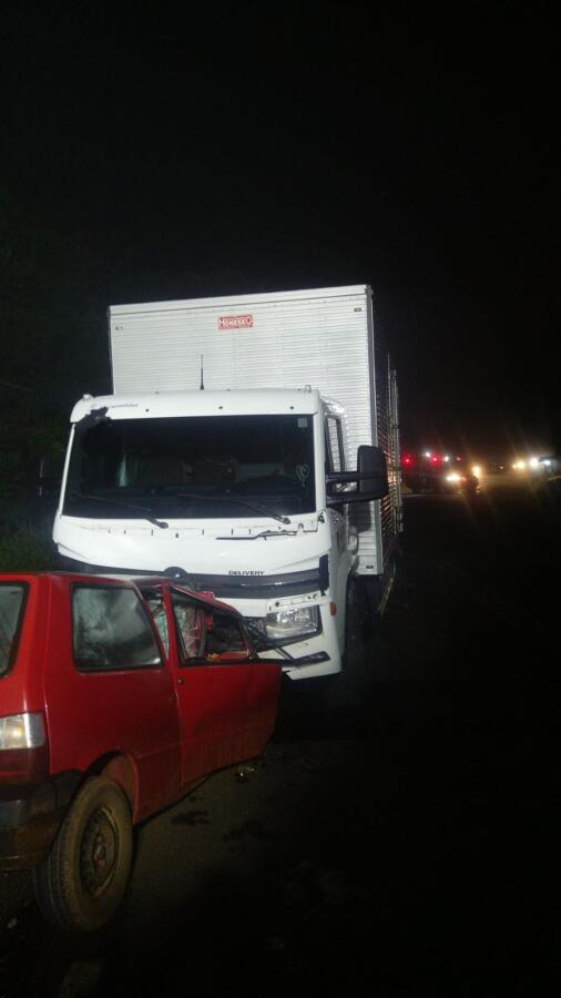 Motorista morre em colisão entre carro e caminhão na SC-157 em Quilombo